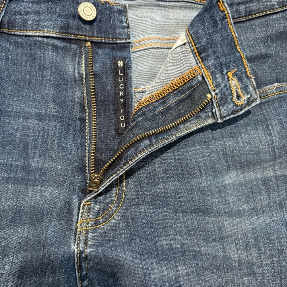 Lucky Brand 410 Athletic Straight Leg Jeans - Picture 4 of 7
